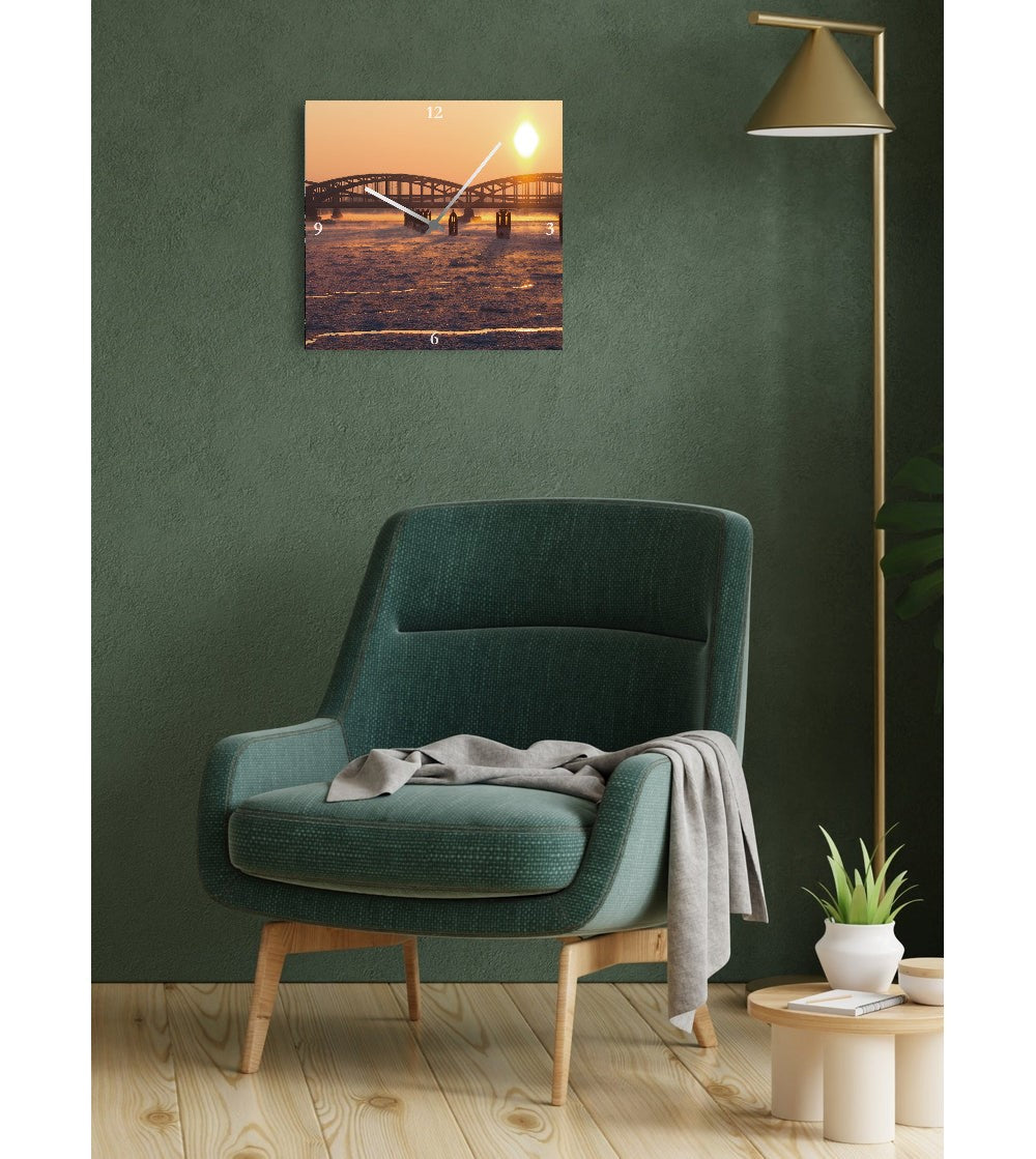 Design Wandklok ‘Hamburg Skyline’ – Acrylglas Kunstwerk van Unique Treasure