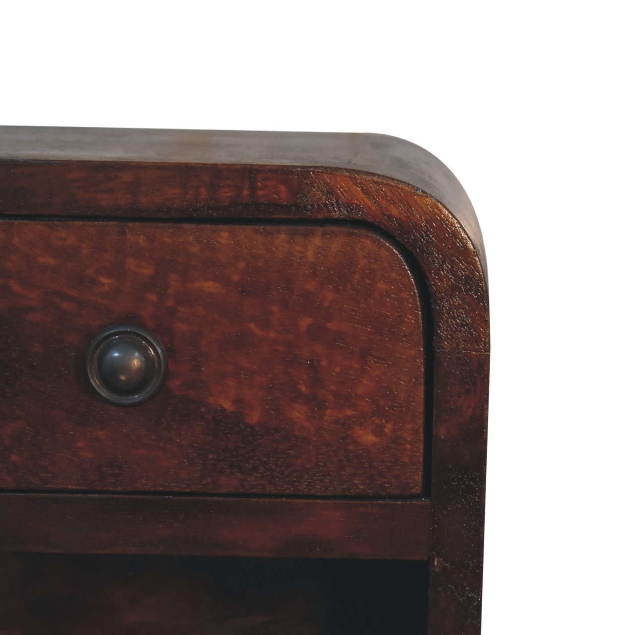 Handgemaakte -Mini nachtkastje – kastanje – gebogen – open slot – strak design