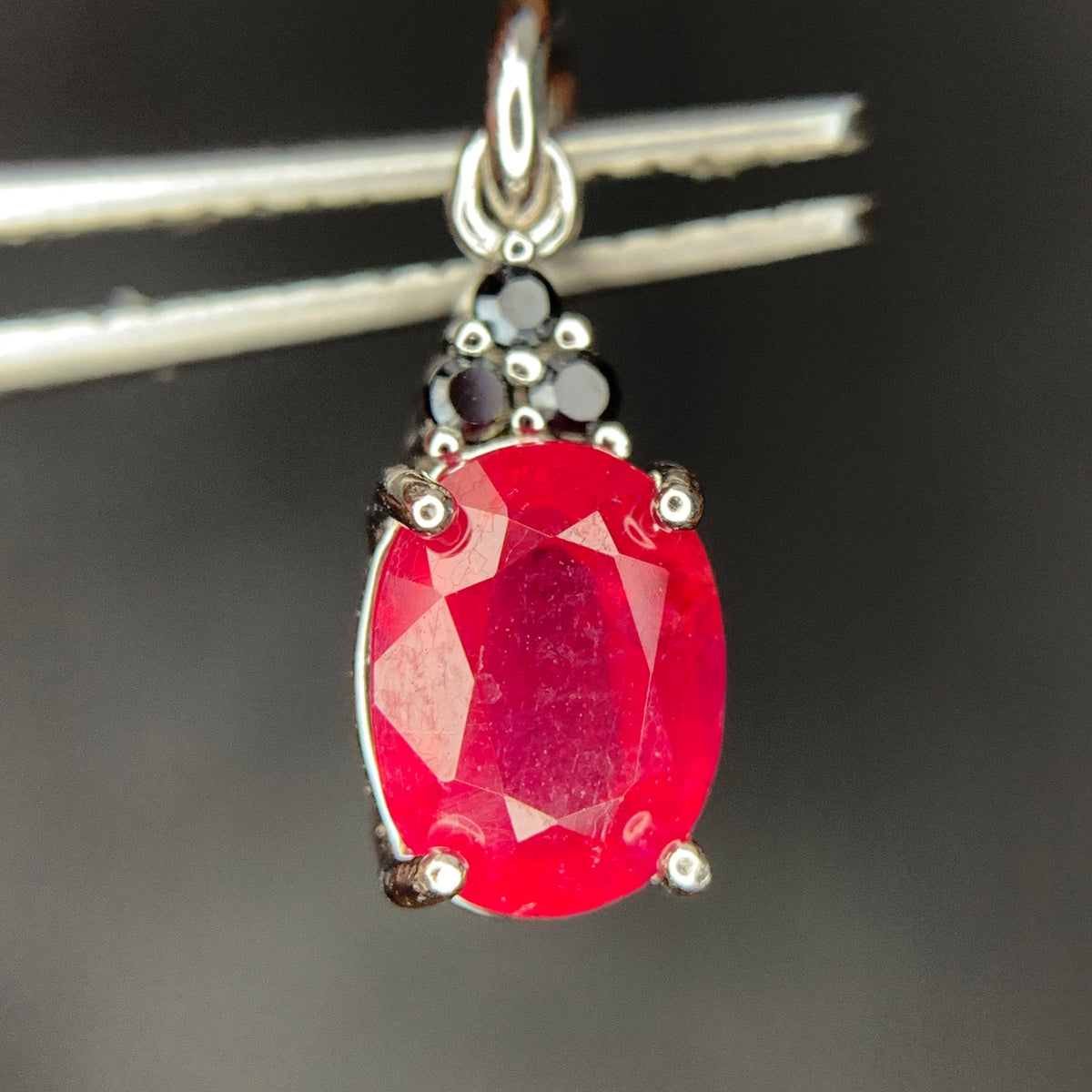 Natuurlijke Robijn Hanger met Spinel – 925 Sterling Zilver – Rhodium Plated