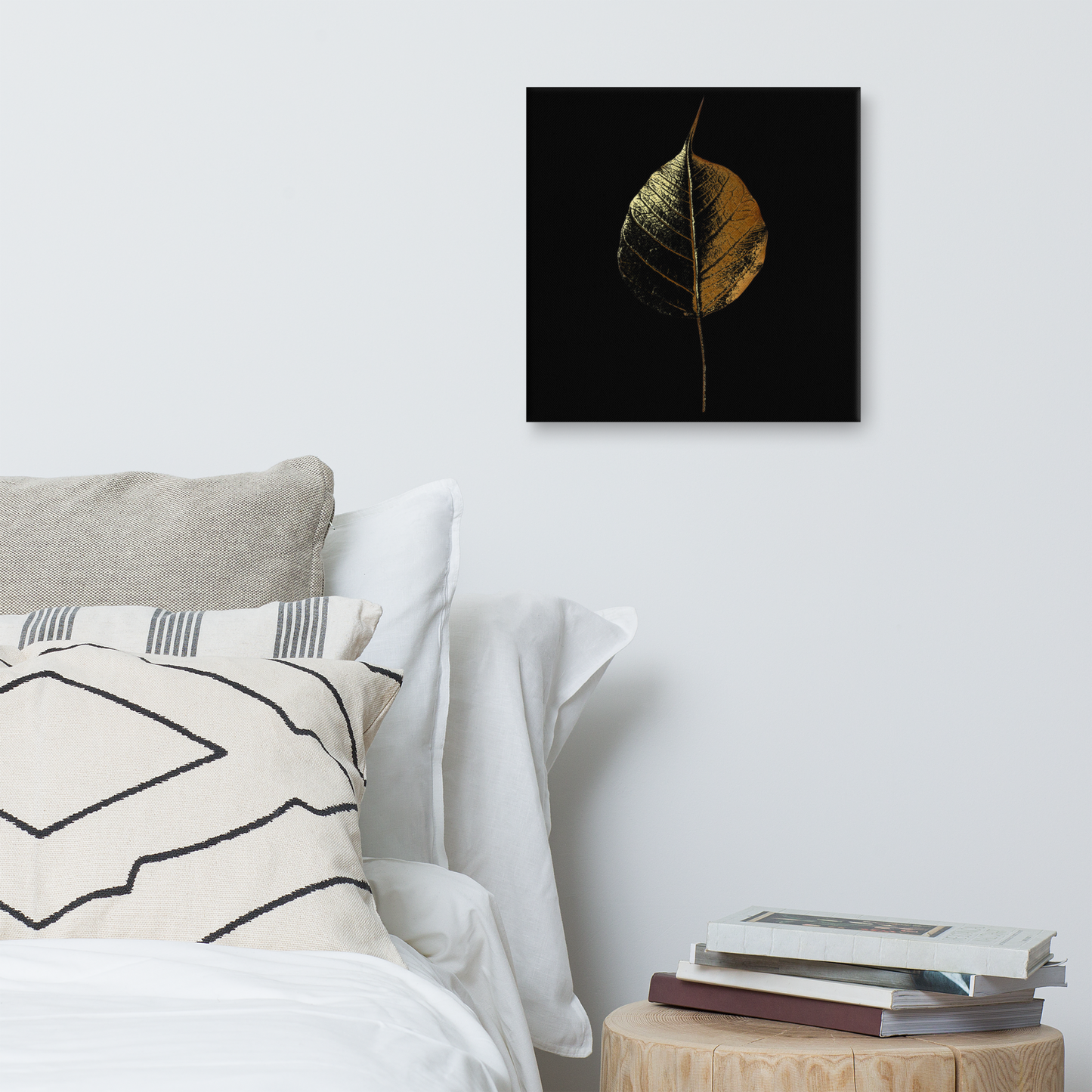 Acrylglas Kunstwerk met Bladgoud – Goudkleurig Blad op Zwarte Achtergrond – Luxe Wanddecoratie | Uniek Design