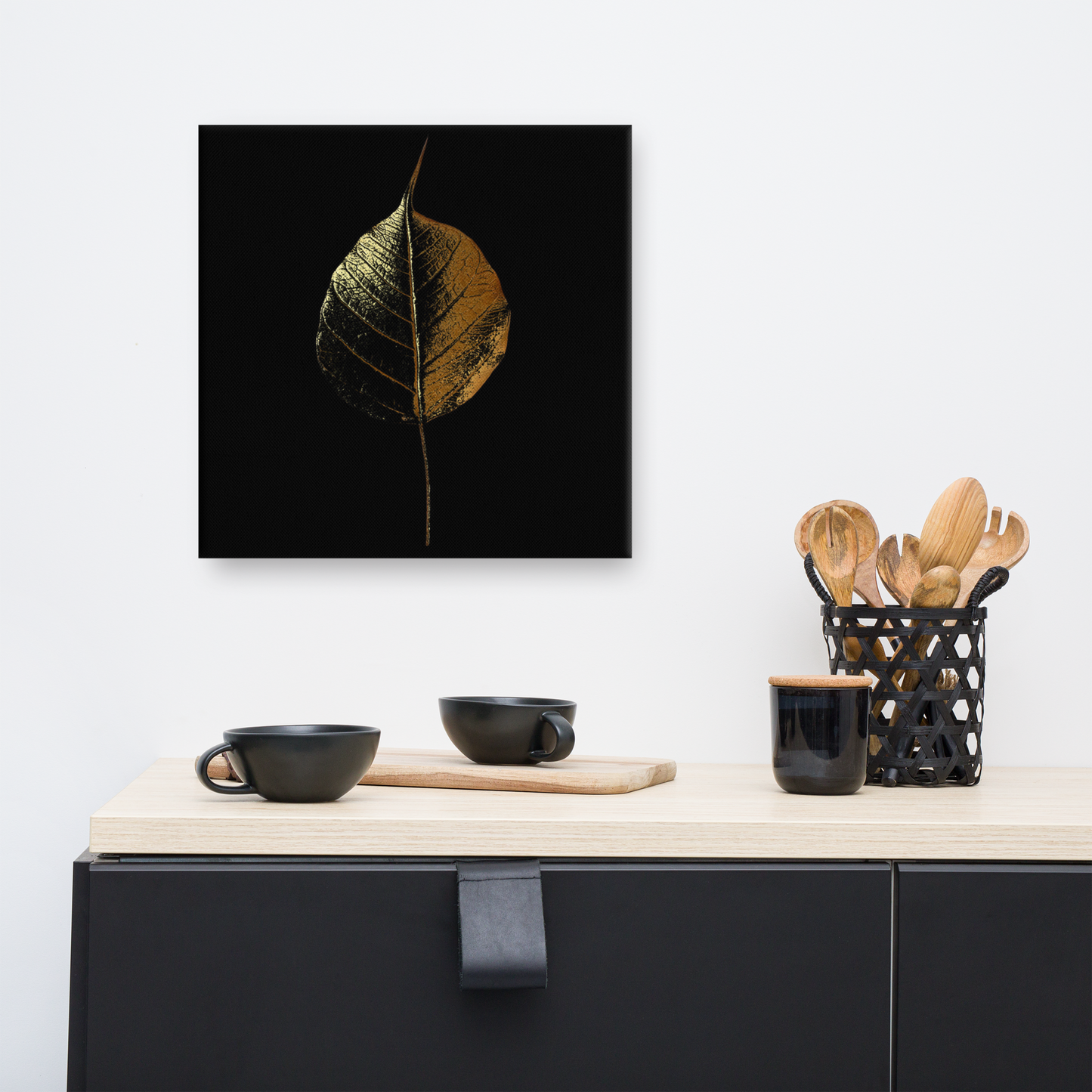 Acrylglas Kunstwerk met Bladgoud – Goudkleurig Blad op Zwarte Achtergrond – Luxe Wanddecoratie | Uniek Design