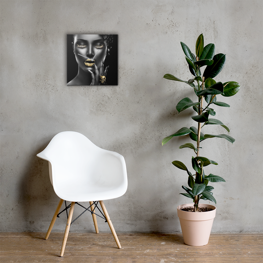 Acrylglas wandklok “Black & White Woman” met bladgoud – design kunstklok
