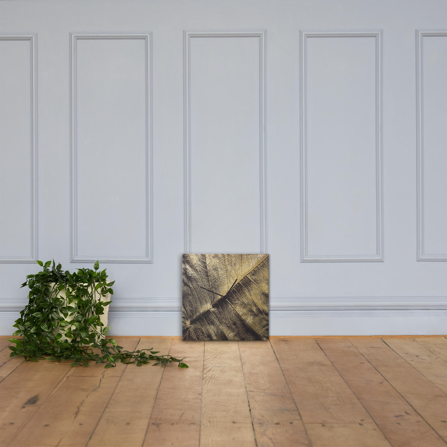 Noctis Aurum acrylglas wandklok met bladgoud – luxe designklok