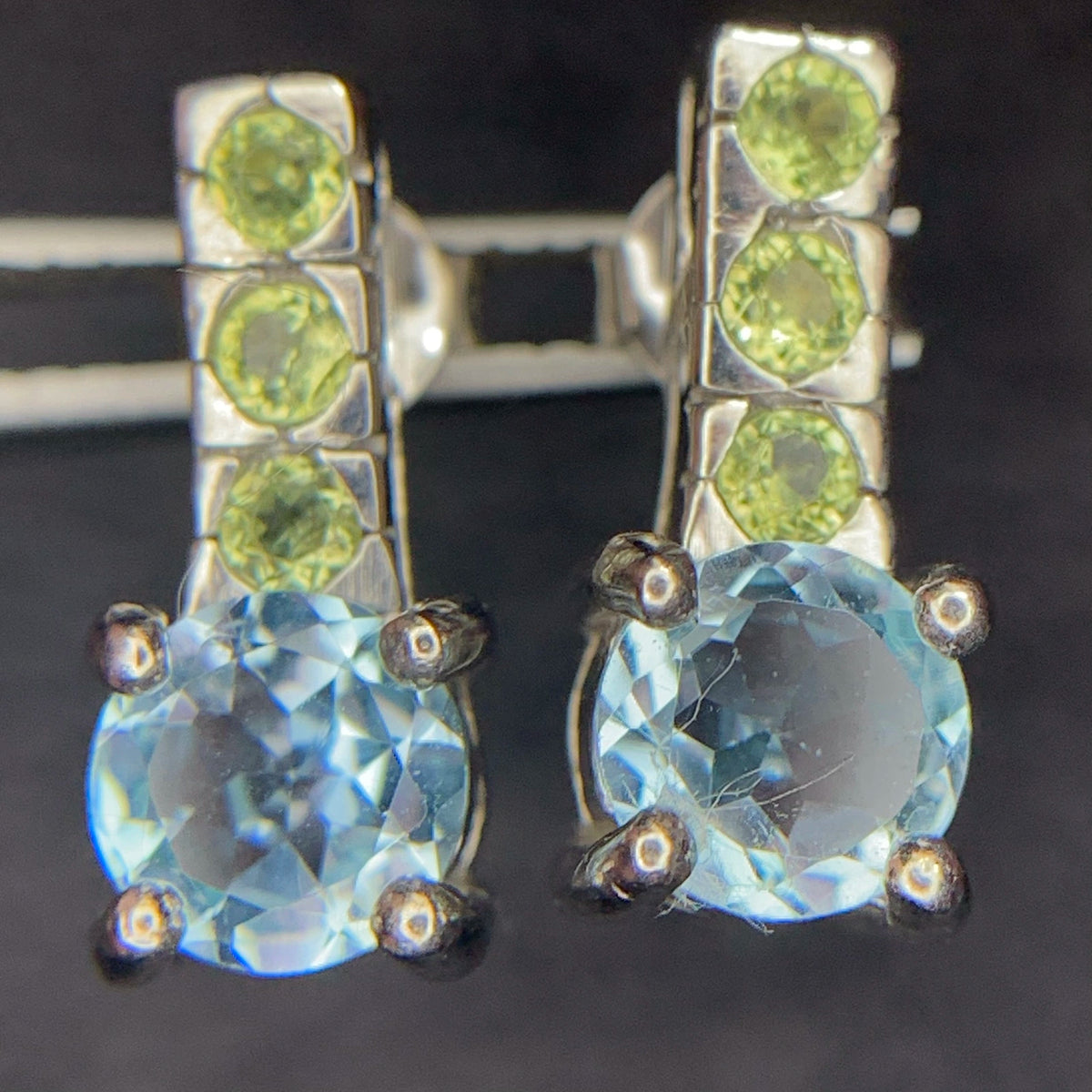 Swiss Blue Topaas Oorbellen met Natuurlijke Peridoot – 925 Sterling Zilver