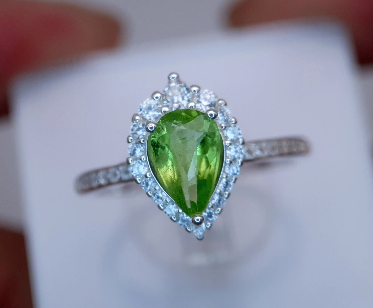 Natuurlijke olijfgroene peridootring van 925 sterling zilver