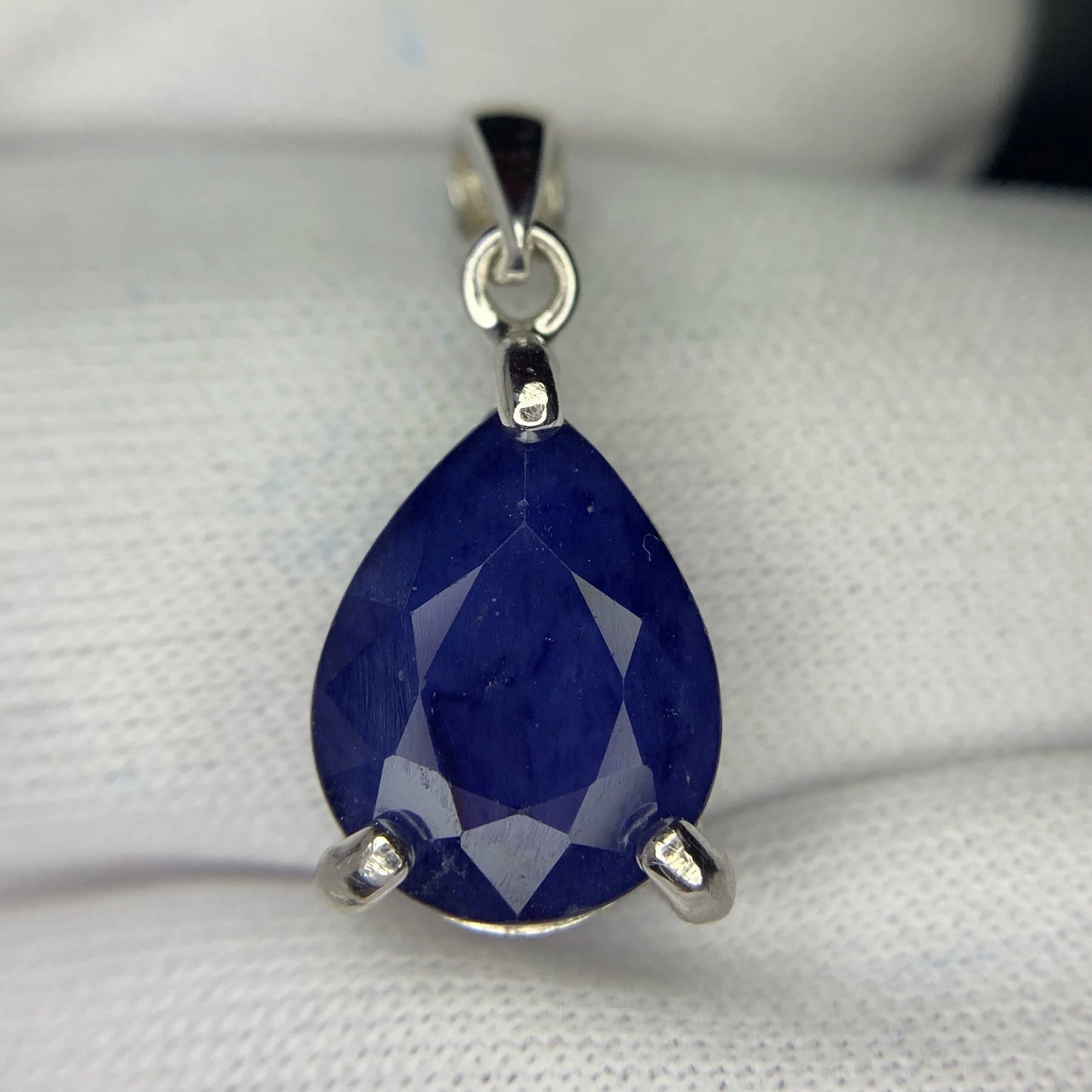 Saffierhanger – 10.74 ct, gerhodineerd, blauw, 925 sterling zilver