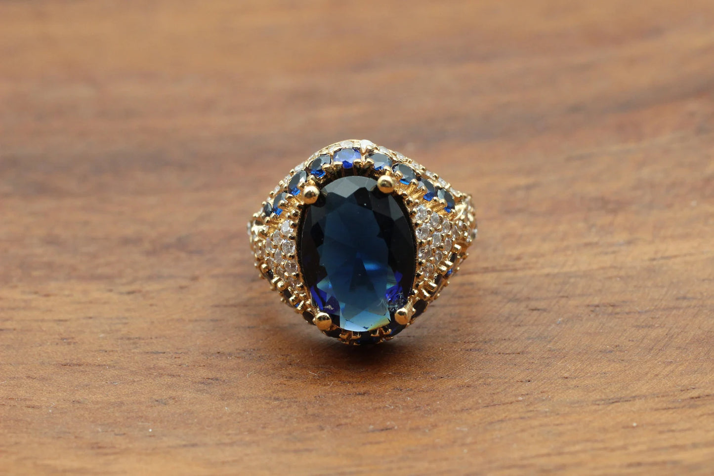 Saffier Dames Ring
