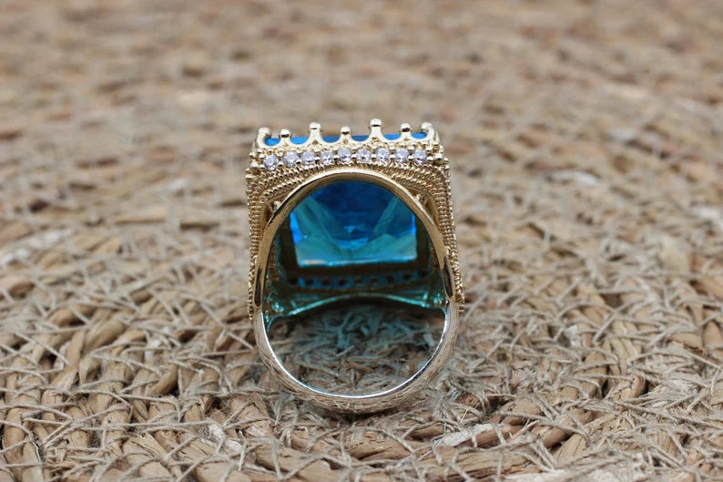 Blauwe Gelukzegen: De Handgemaakte Aquamarijn Ring