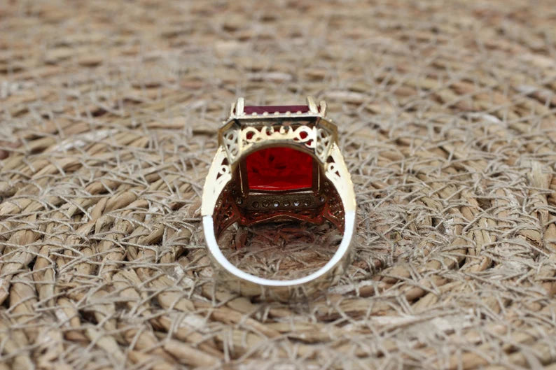 De ultieme schoonheid - Handgemaakte Robijnrode Ring