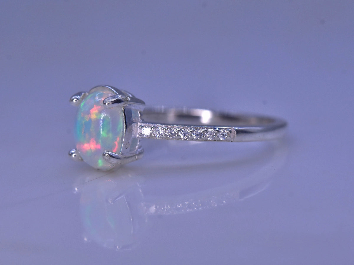 Natuurlijke Opaal Ring – 925 Sterling Zilver – Elegant Design