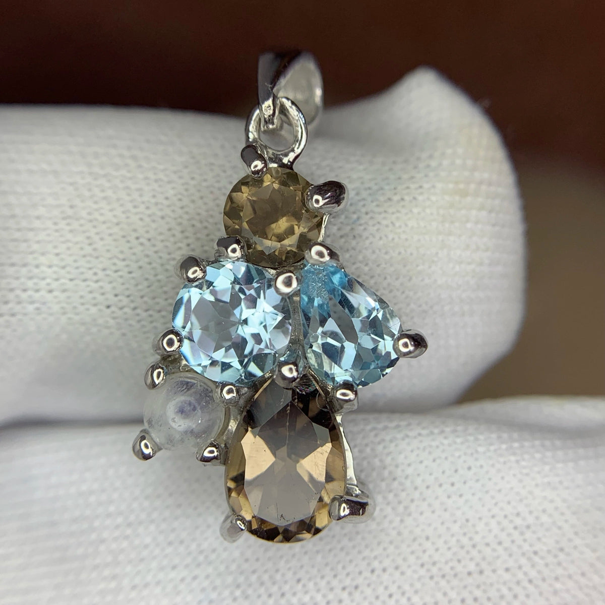 Natuurlijke multicolor edelstenenhanger – 16.91 ct, gerhodineerd, 925 sterling zilver