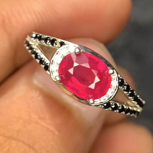 Natuurlijke Robijn Ring met Spinel – 925 Sterling Zilver – Rhodium Plated