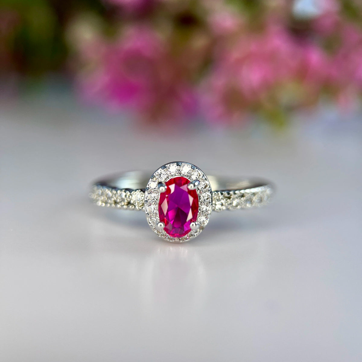 Natuurlijke Robijn Ring met Zirkonia – Glass Filled & Rhodium Plated