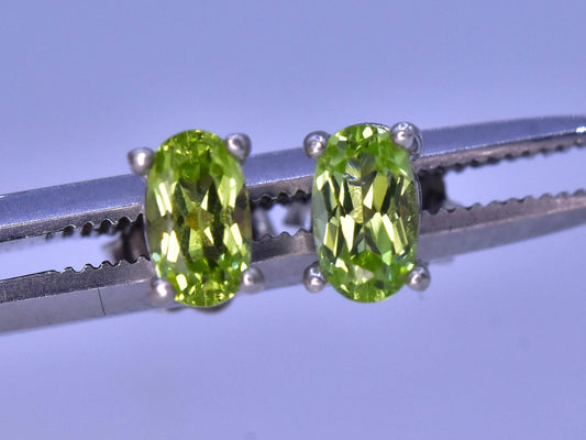 Natuurlijke oorbellen met peridoot – 3.80 ct, groen, 925 sterling zilver