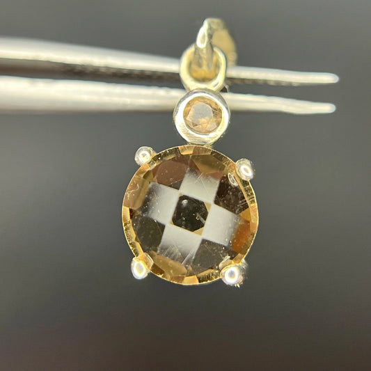 Natuurlijke rookkwartshanger – 7.46 ct, gerhodineerd, 925 sterling zilver