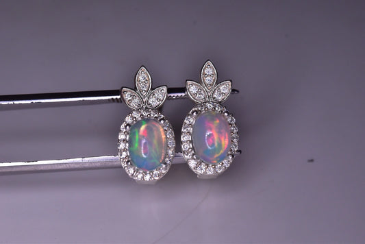 Natuurlijke Witte Opaal Oorbellen – 925 Sterling Zilver – Elegant Design