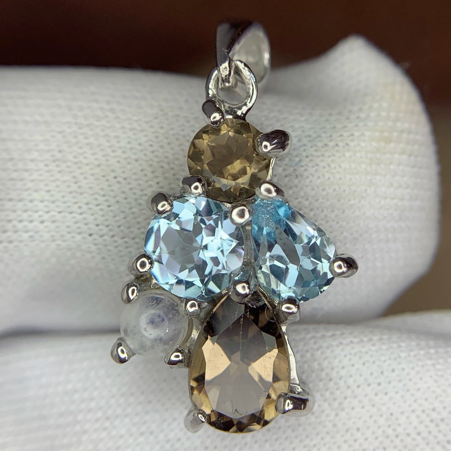 Natuurlijke multicolor edelstenenhanger – 16.91 ct, gerhodineerd, 925 sterling zilver