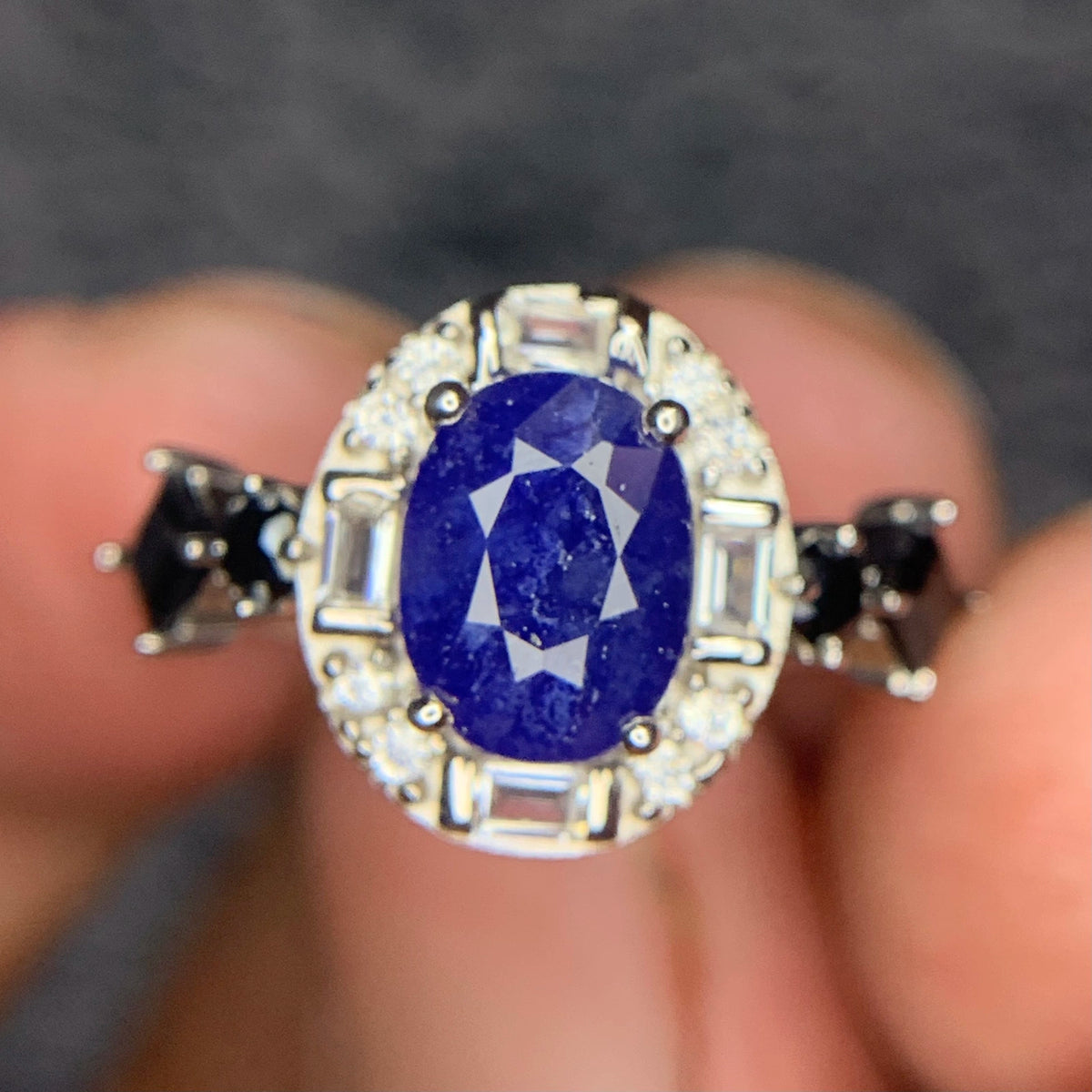 Natuurlijke Blauwe Saffier & Spinel Ring – 17,36 ct – 925 Sterling Zilver