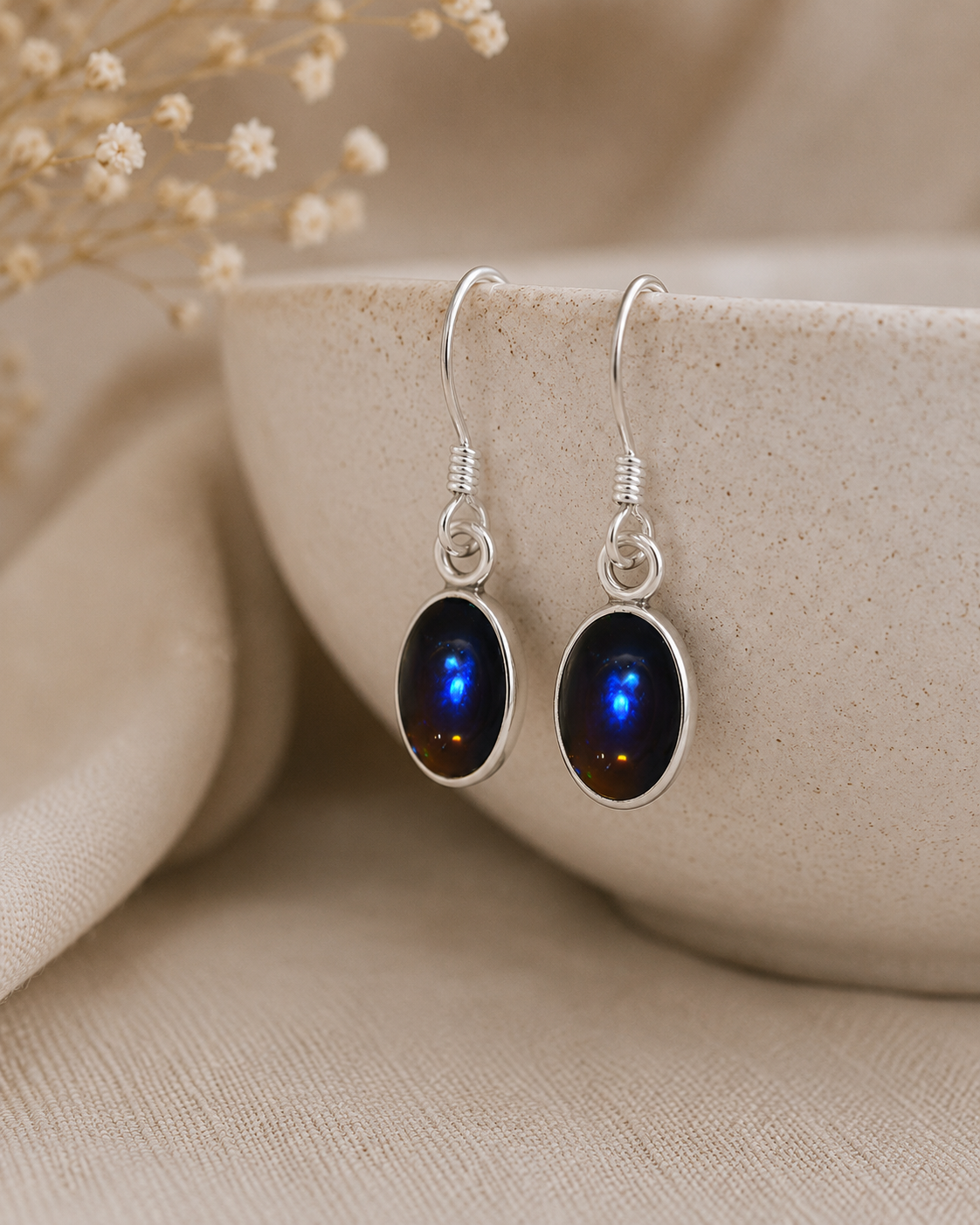 Oorbellen met zwarte Ethiopische opaal – ovaal, zwart, 925 sterling zilver