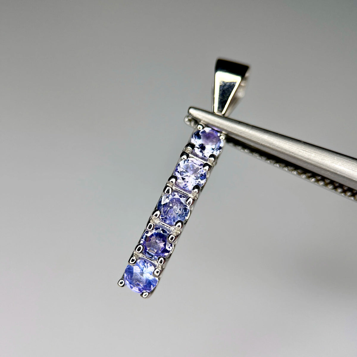 Natuurlijke Tanzaniet Hanger – 925 Sterling Zilver