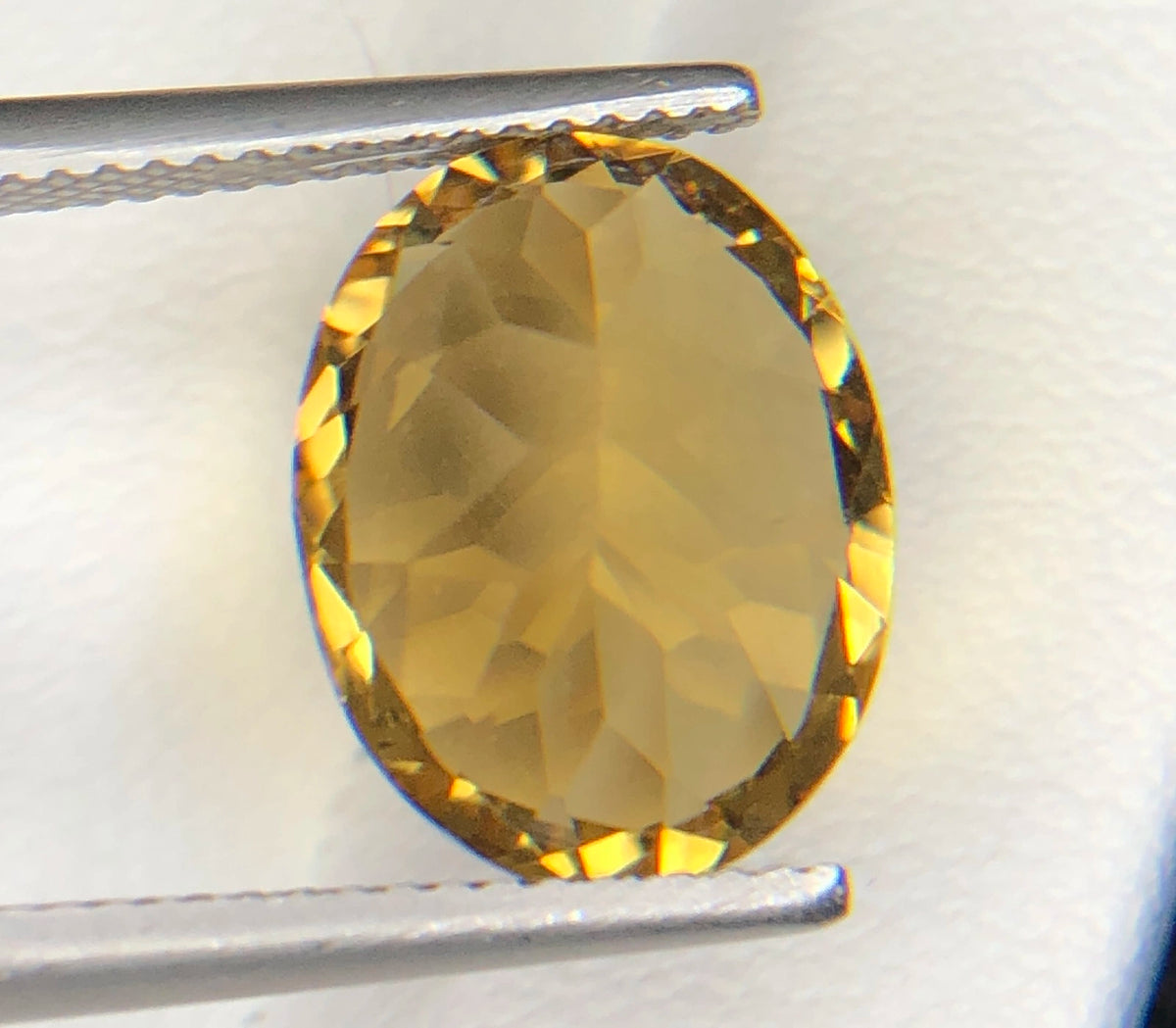 Natuurlijke Citrien 5,85 ct – Ovaal Geslepen Losse Edelsteen