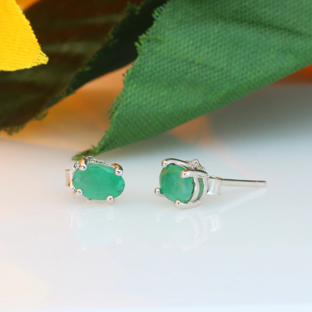 Gecertificeerde oorbellen met smaragd – groen, 925 sterling zilver