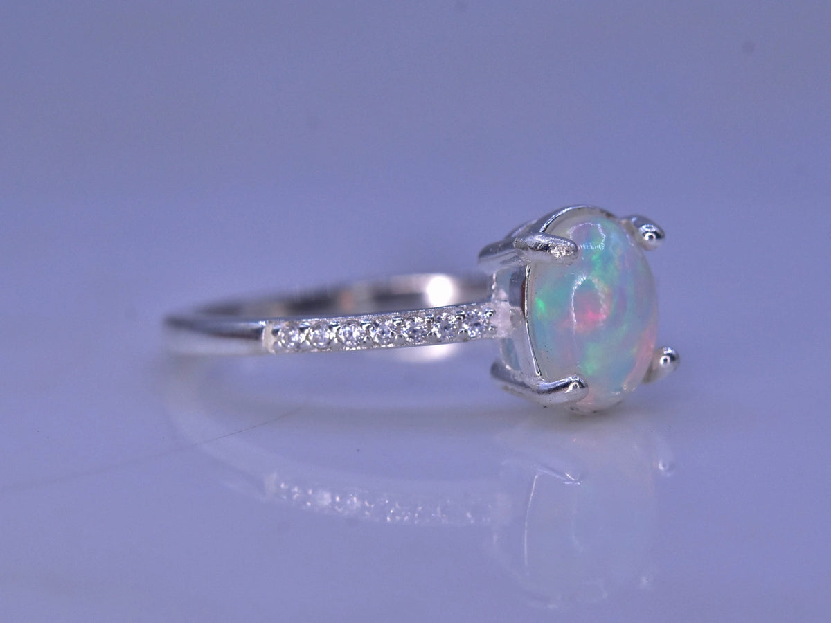 Natuurlijke Opaal Ring – 925 Sterling Zilver – Elegant Design
