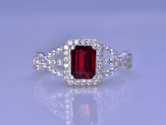 Natuurlijke Rode Granaat Damesring 11,60 CT – 925 Zilver