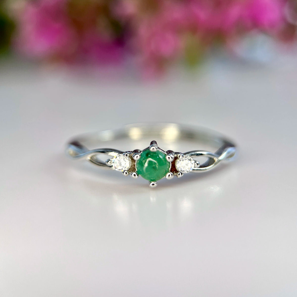 Natuurlijke Smaragd Ring met Zirkonia – Rhodium Plated