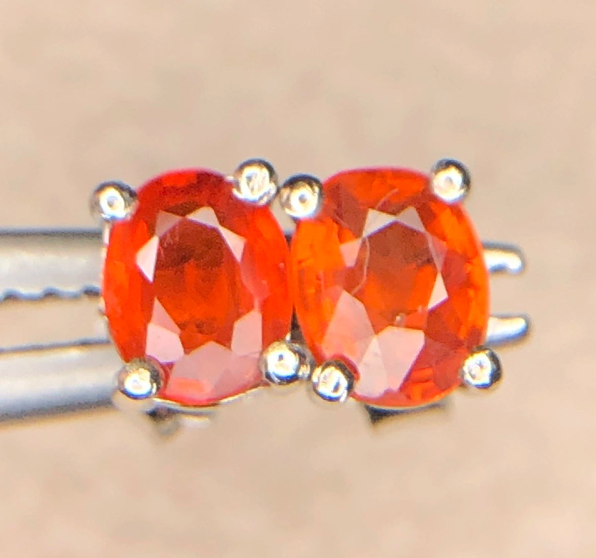 Natuurlijke Oranje Saffier Oorstekers 4,15 ct – 925 Sterling Zilver Rhodium Plated
