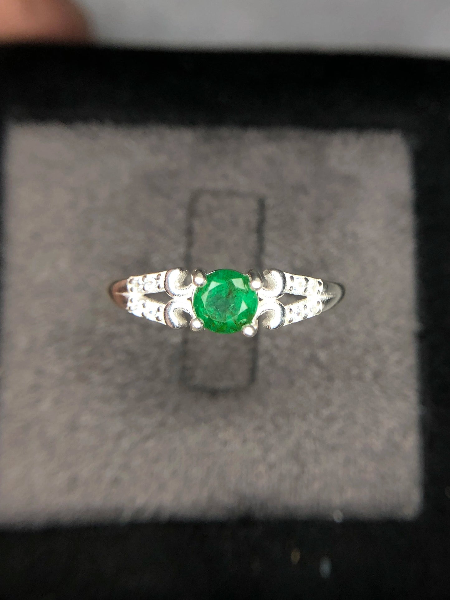 Ring van 925 sterling zilver met 6,80 ct natuurlijke Zambiaanse smaragd