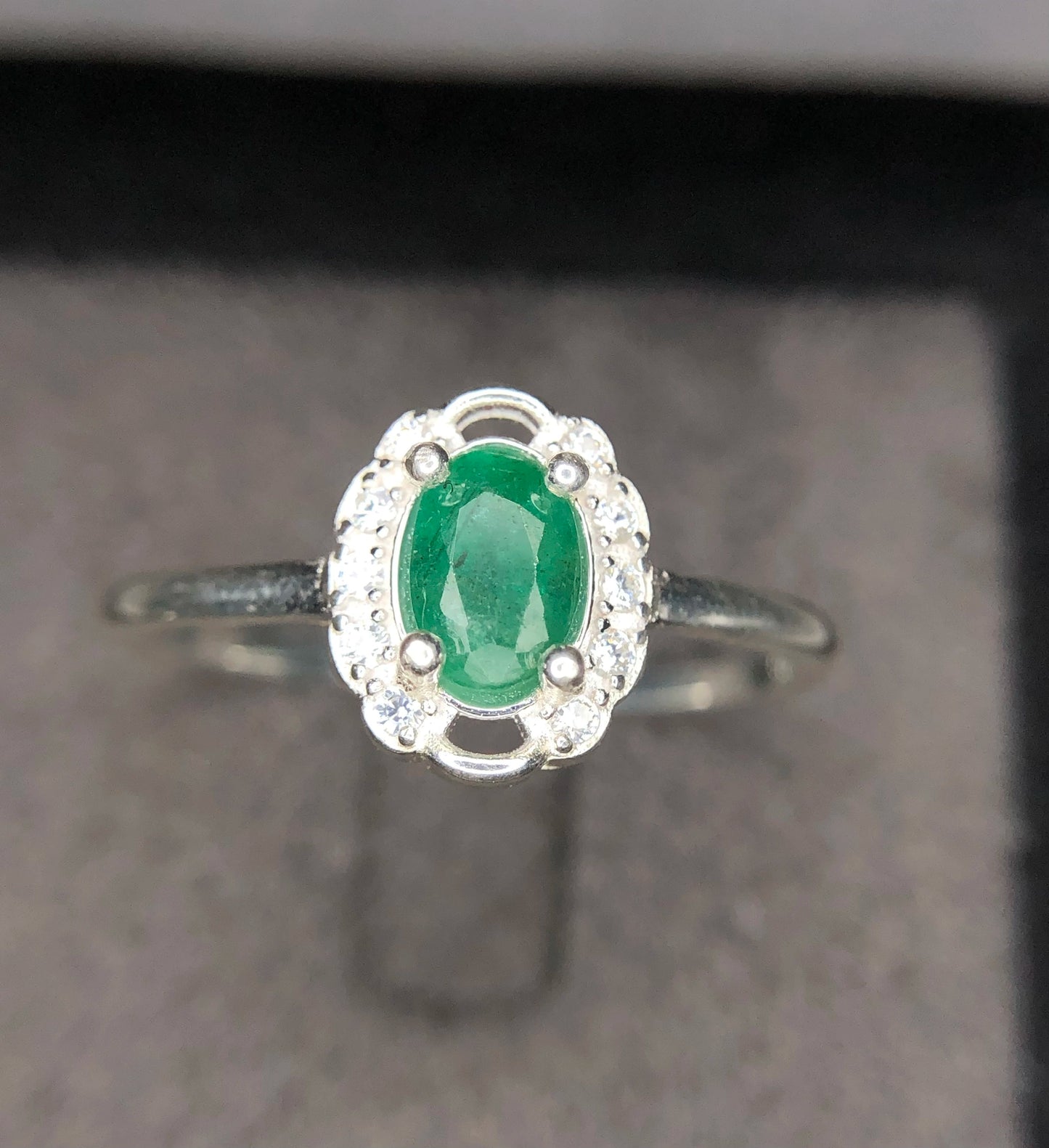 Ring van 925 sterling zilver met 7,80 ct natuurlijke Zambiaanse smaragd