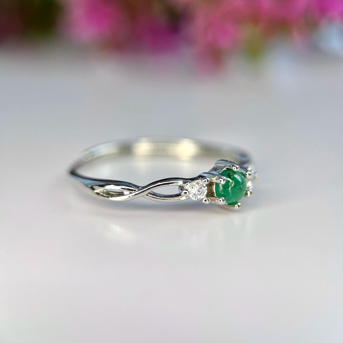 Natuurlijke Smaragd Ring met Zirkonia – Rhodium Plated