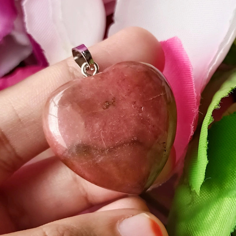 Natuurlijke rhodochrosiethanger – 10.85 ct, handgemaakt, goudkleurig verguld, hartvormig
