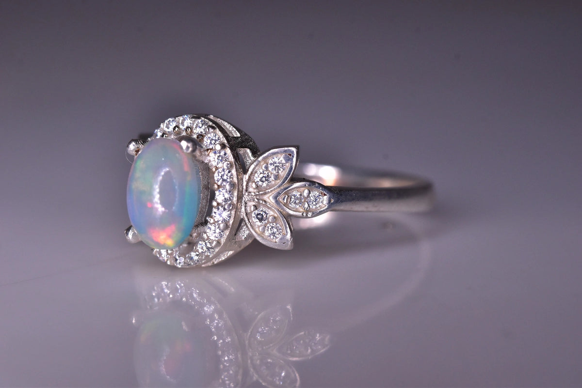 Natuurlijke Opaal Ring – 925 Sterling Zilver – Elegant Design