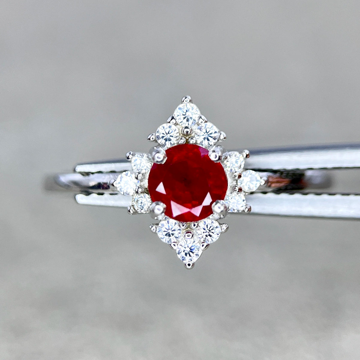 Natuurlijke robijnring – 925 sterling zilver