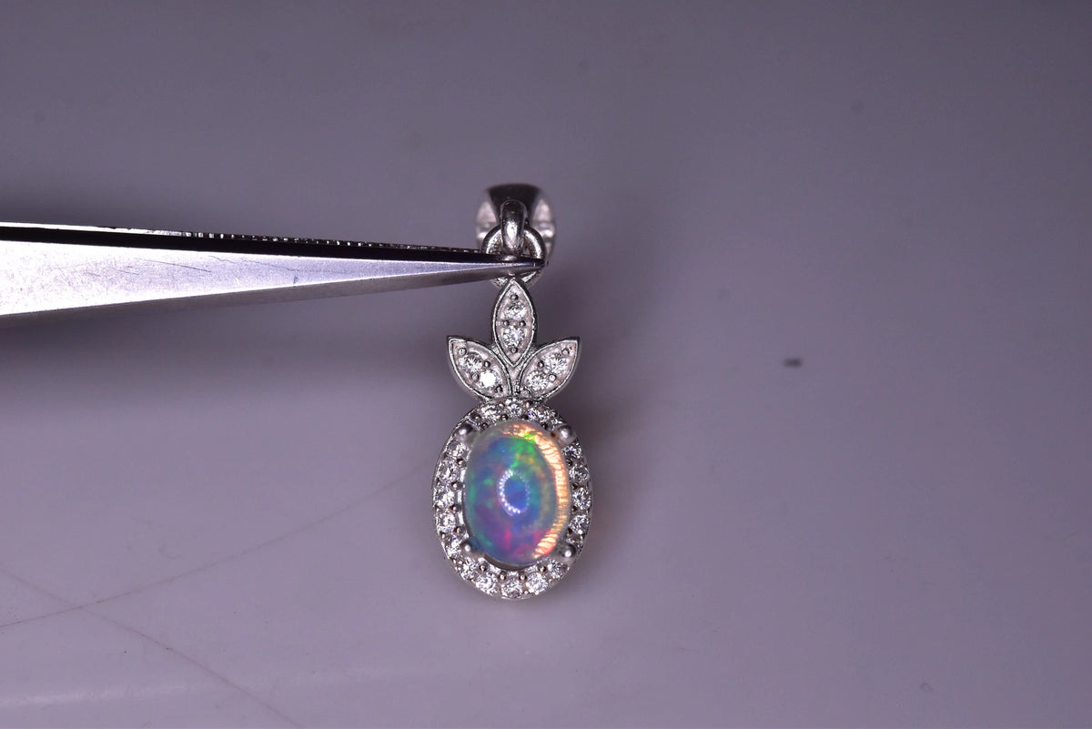 Natuurlijke Witte Opaal Hanger – 925 Sterling Zilver – Elegant Design
