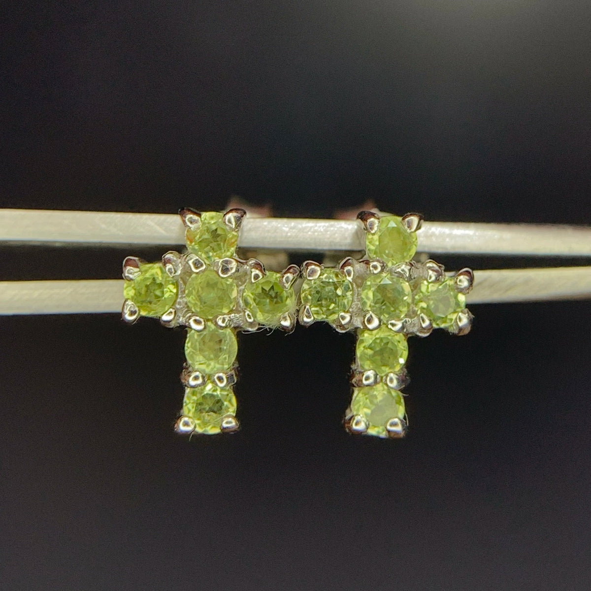 Natuurlijke Peridoot Kruis Oorstekers – 6,53 ct – 925 Sterling Zilver