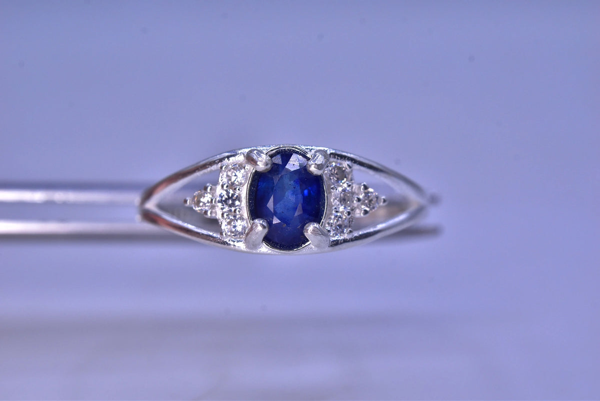 Natuurlijke Blauwe Saffier Ring – 925 Sterling Zilver – Rhodium Plated