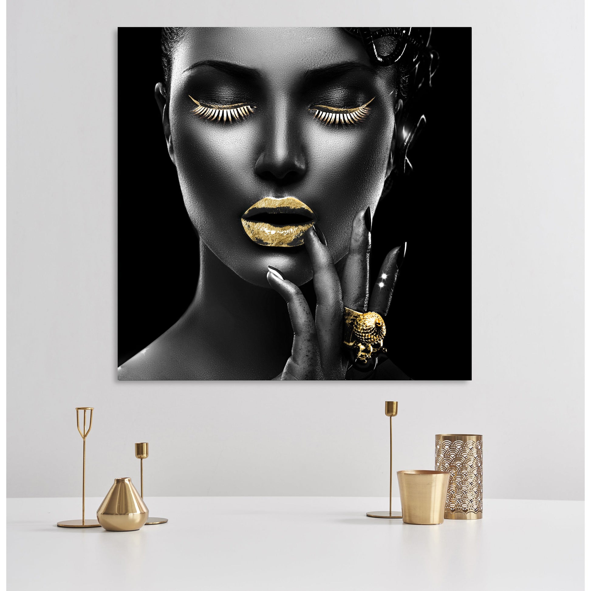 Gold leaf picture - Leo Living example