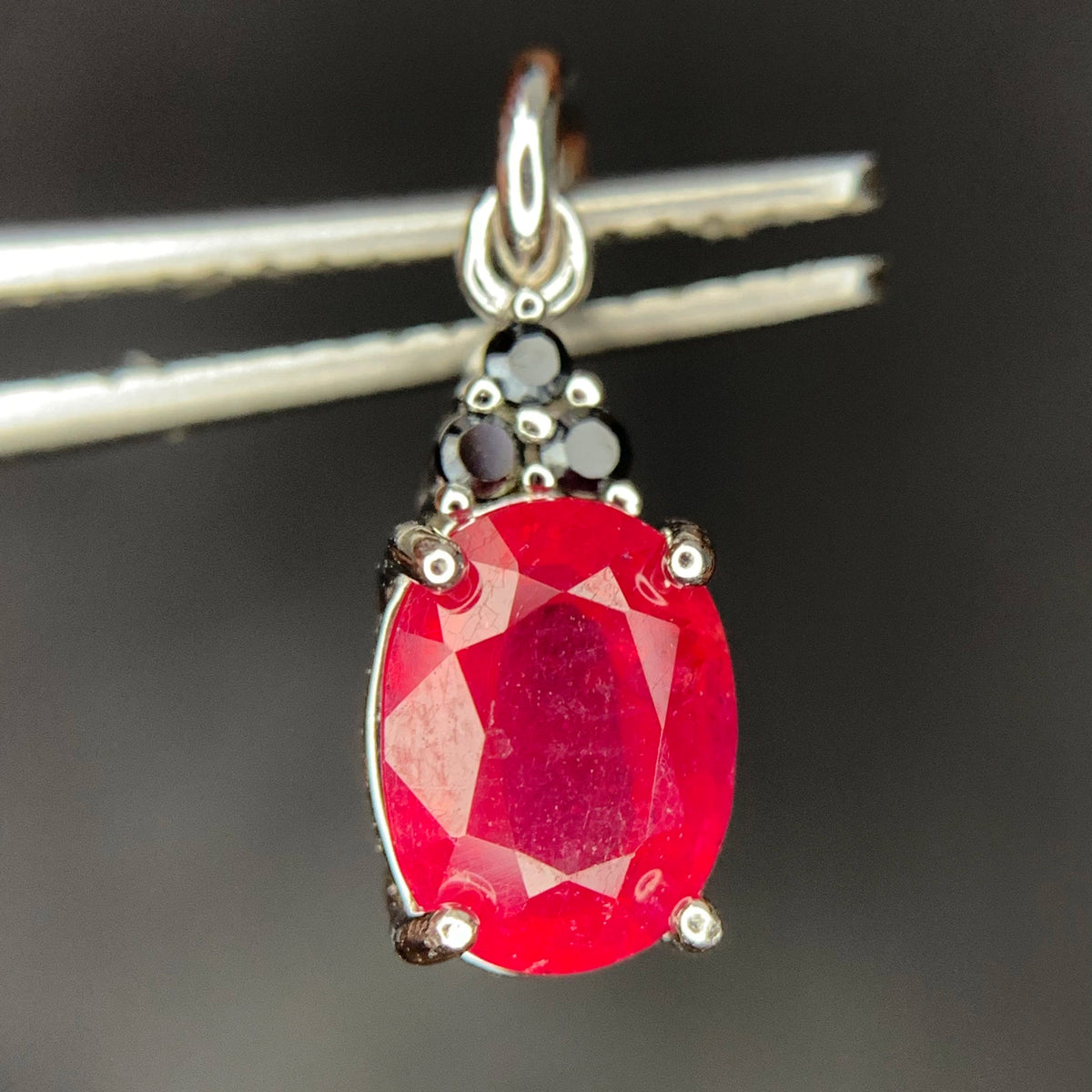 Natuurlijke Robijn Hanger met Spinel – 925 Sterling Zilver – Rhodium Plated