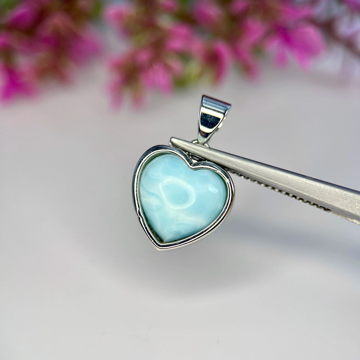 Natuurlijke Larimar Hanger – Zeldzame Blauwe Edelsteen Rhodium Plated