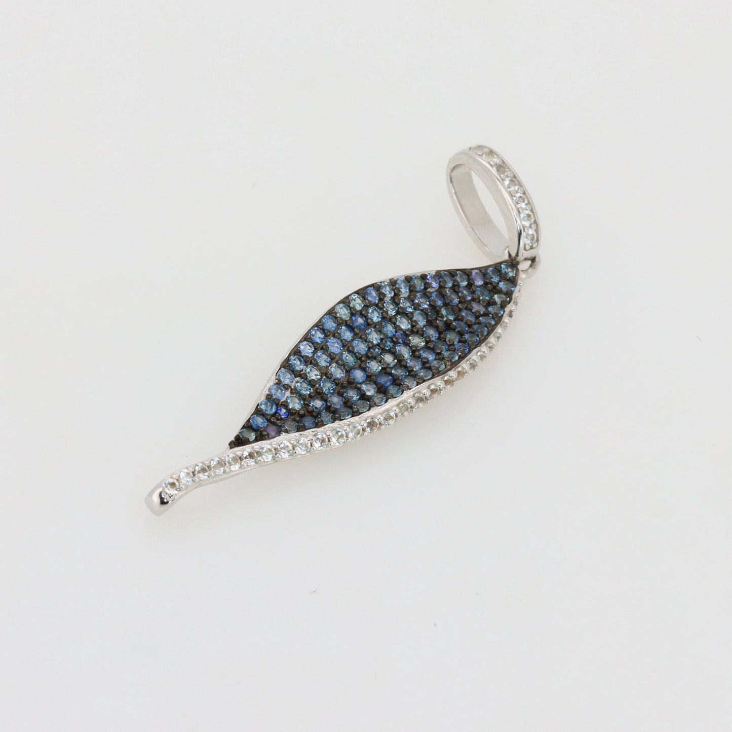 Gecertificeerde saffierhanger – 925 sterling zilver
