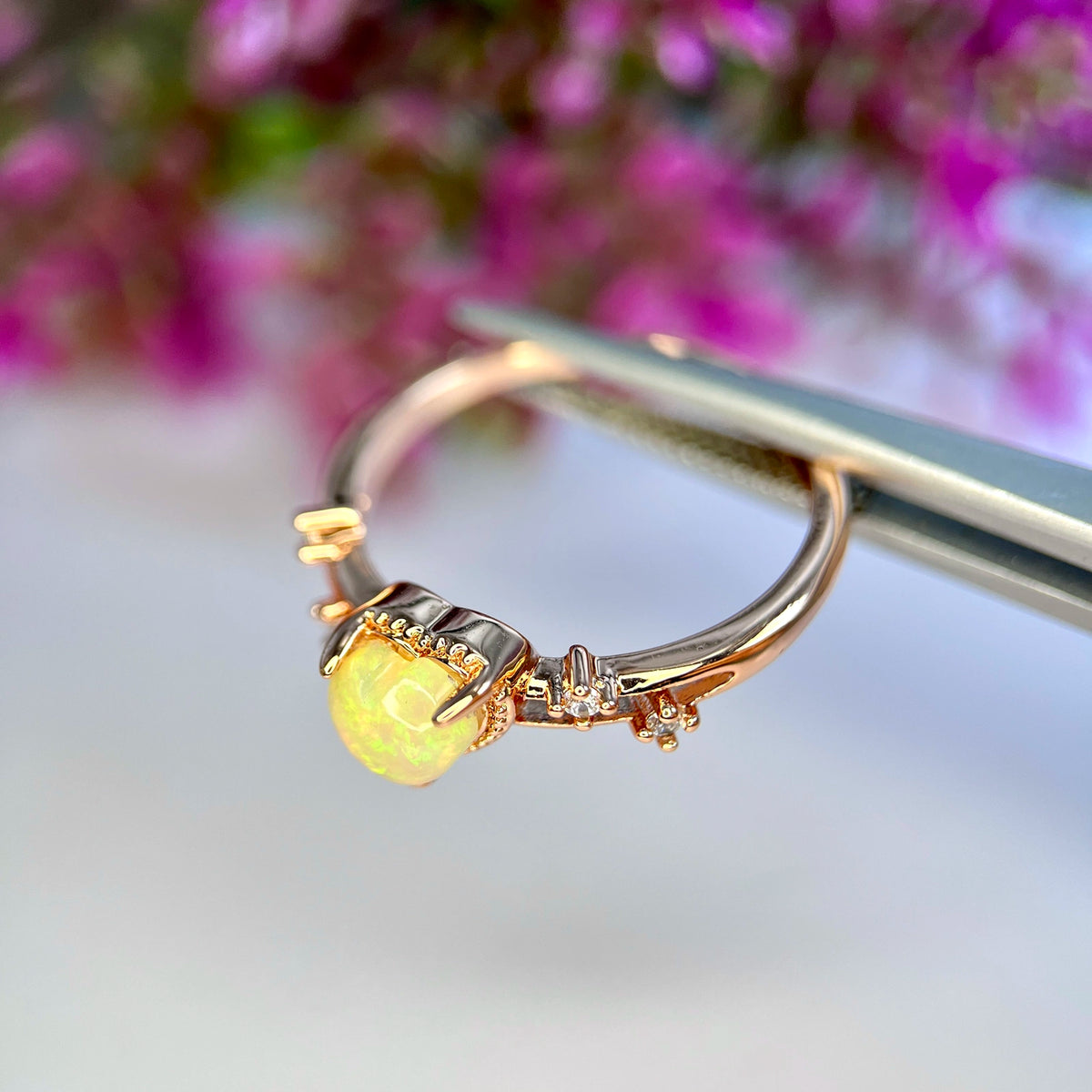 Natuurlijke Fire Opal Ring met Zirkonia – Rhodium Plated