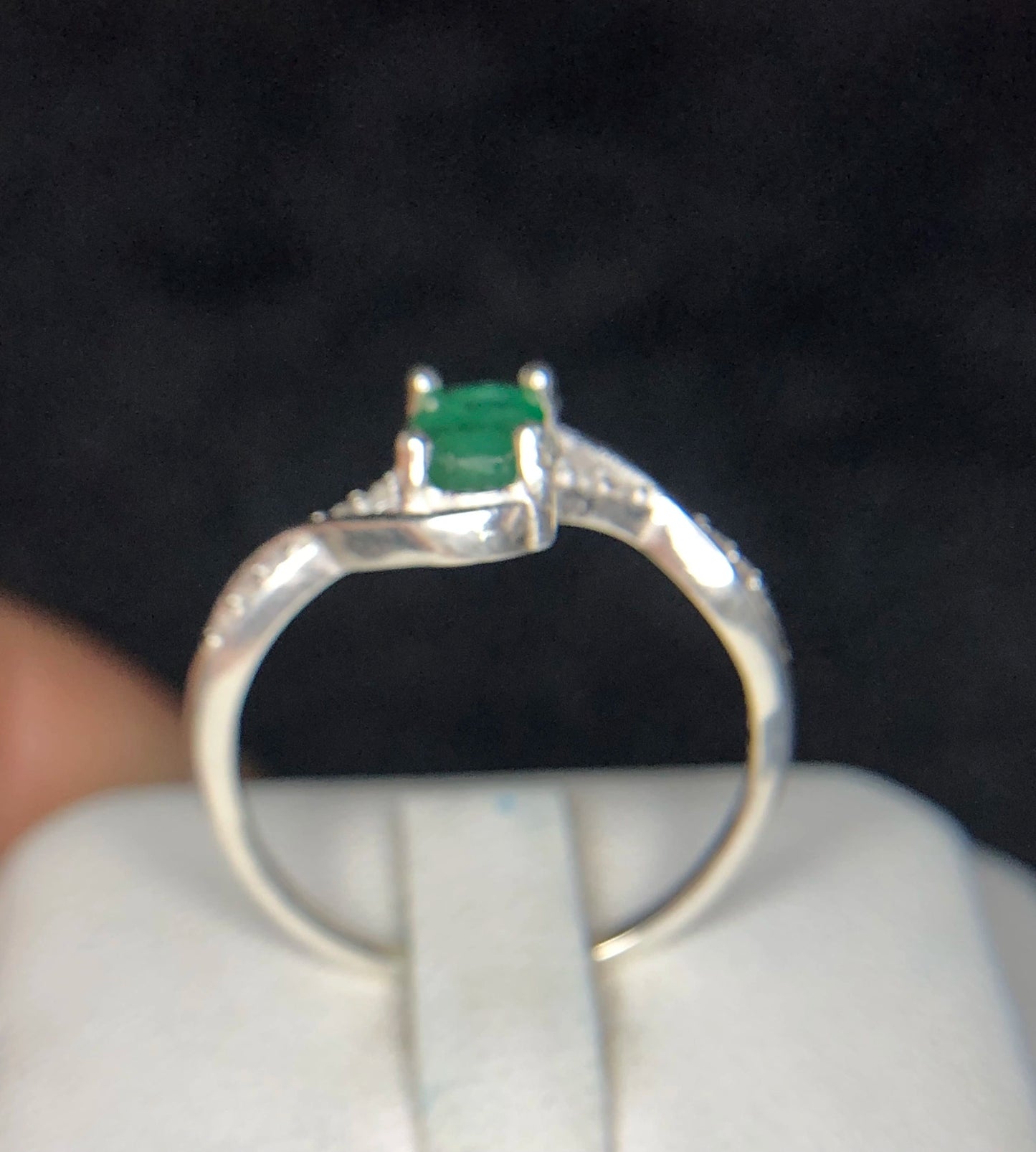 Ring van 925 sterling zilver met 7,00 ct natuurlijke smaragd