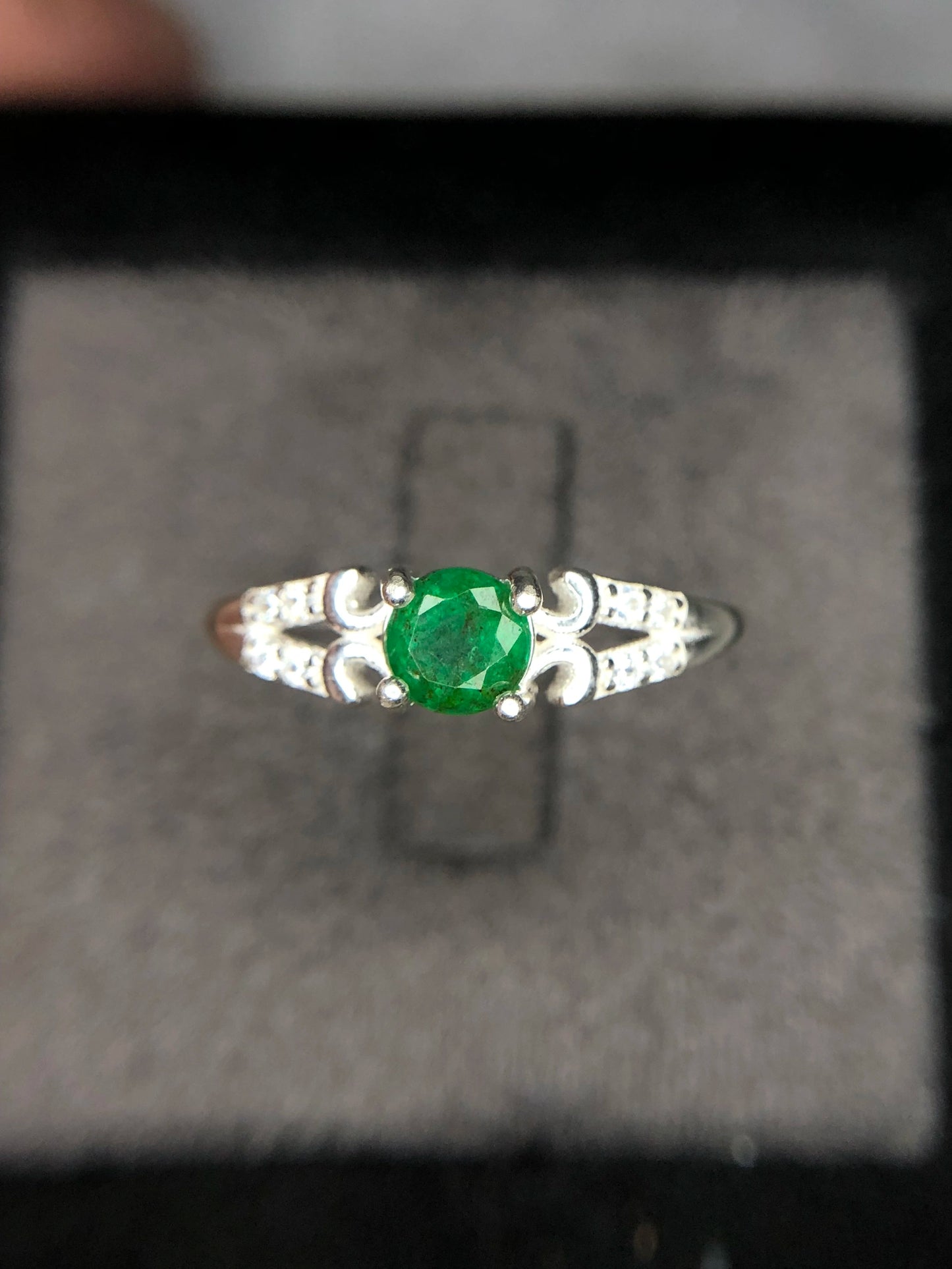 Ring van 925 sterling zilver met 6,80 ct natuurlijke Zambiaanse smaragd