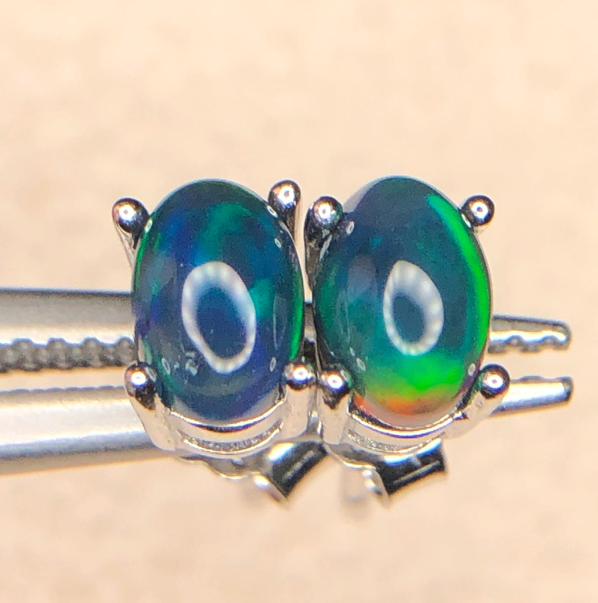 Natuurlijke Smoky Opaal Oorstekers 4,90 ct – 925 Sterling Zilver Rhodium Plated