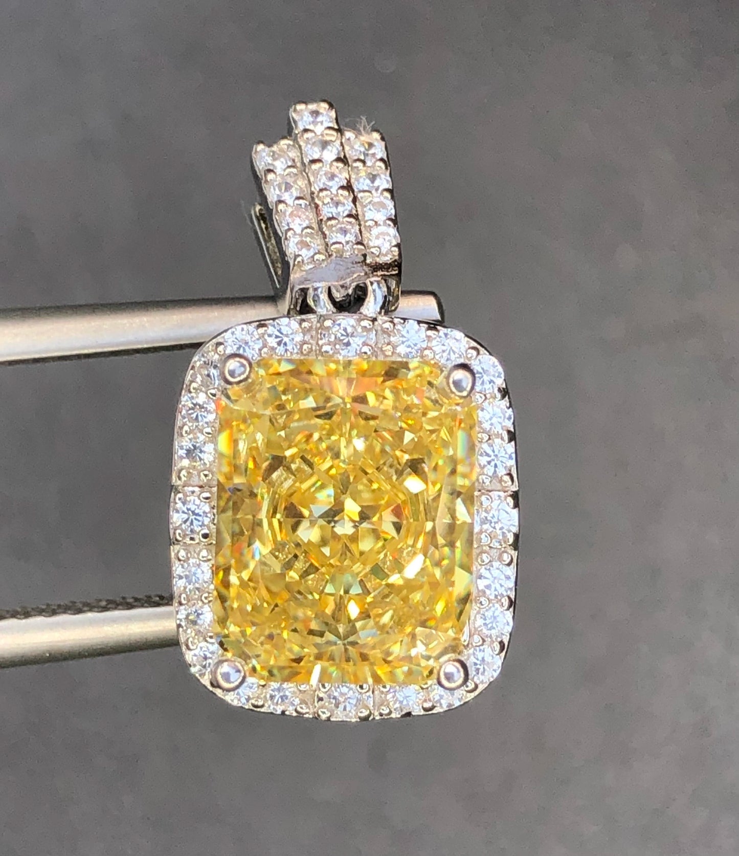 Hanger van 925 zilver met 18,80 ct cubic zirconia