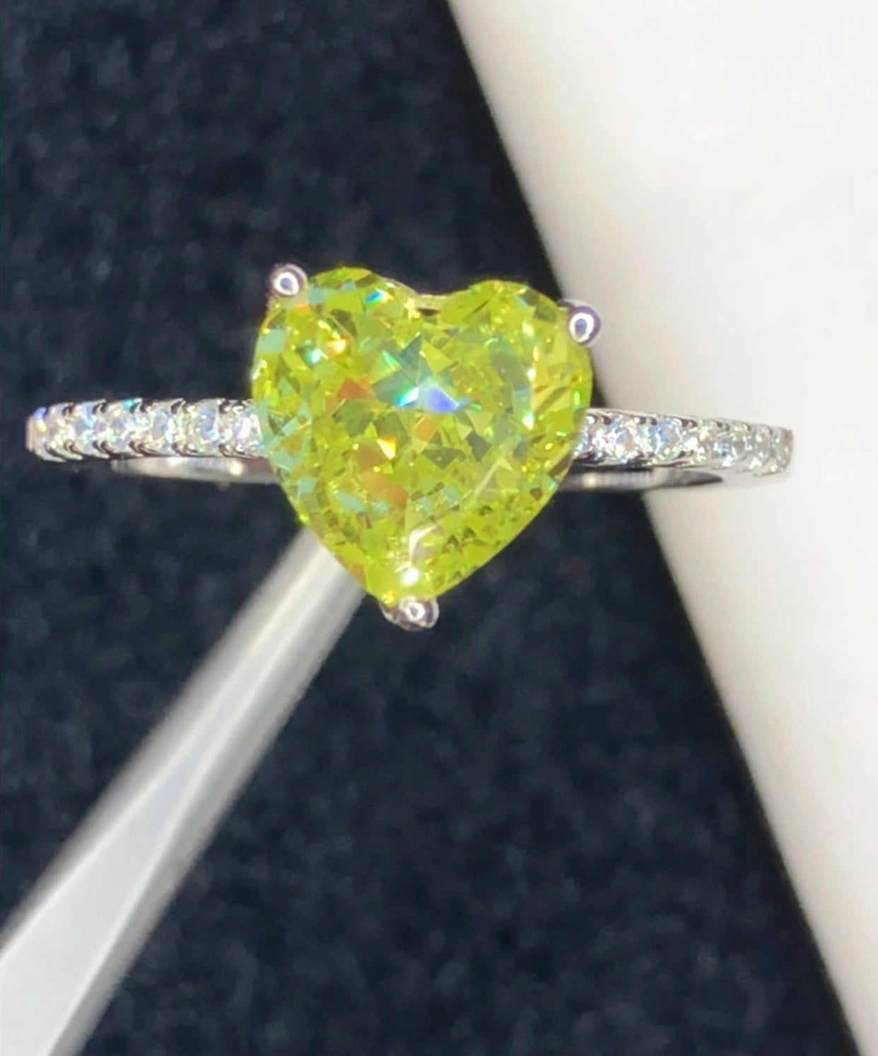 Ring van 925 zilver met 13,00 ct cubic zirconia
