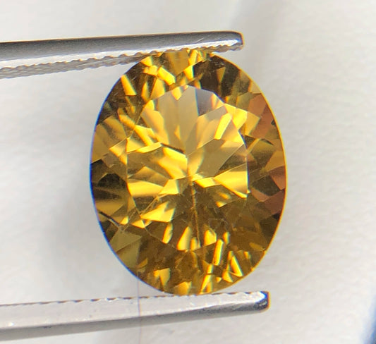 Natuurlijke Citrien 5,85 ct – Ovaal Geslepen Losse Edelsteen